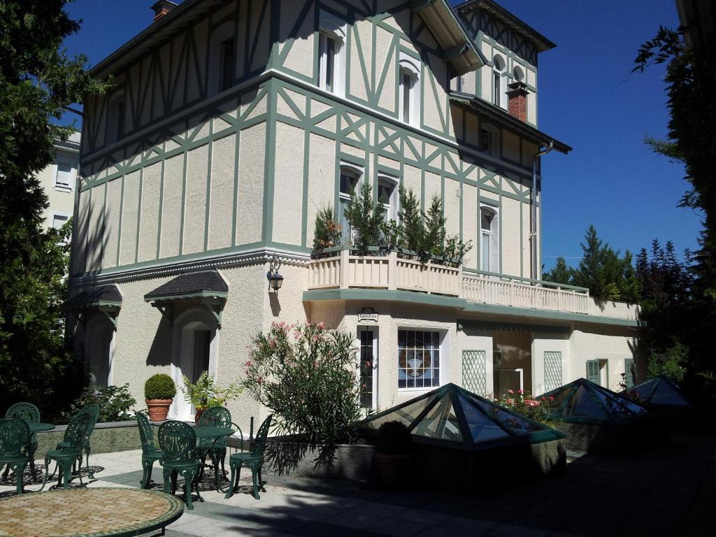 Aparthotel Aux Meublés du Manoir à Aix-les-Bains Extérieur photo